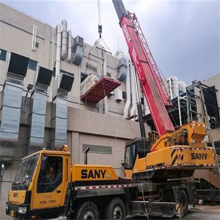 米易租赁大型汽车吊，助力工程项目高效进行