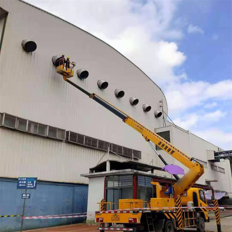 米易高空作业车出租服务：专业广告牌安装解决方案